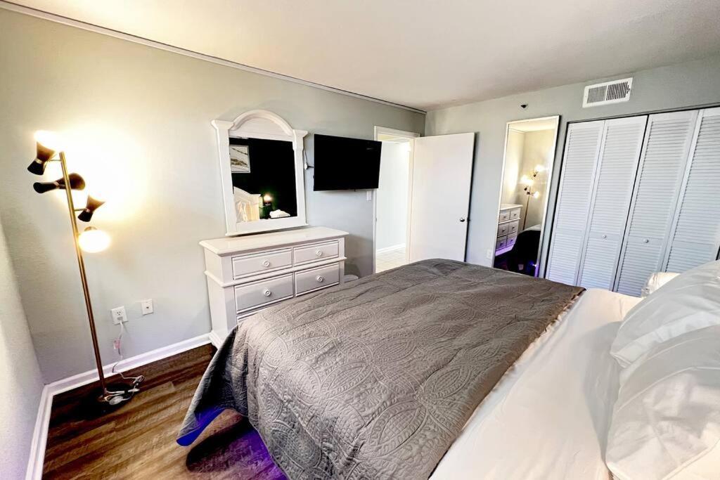 Ocean View Condo On The Beach! Миртъл Бийч Екстериор снимка